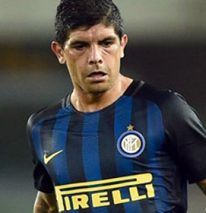 Banega Éver